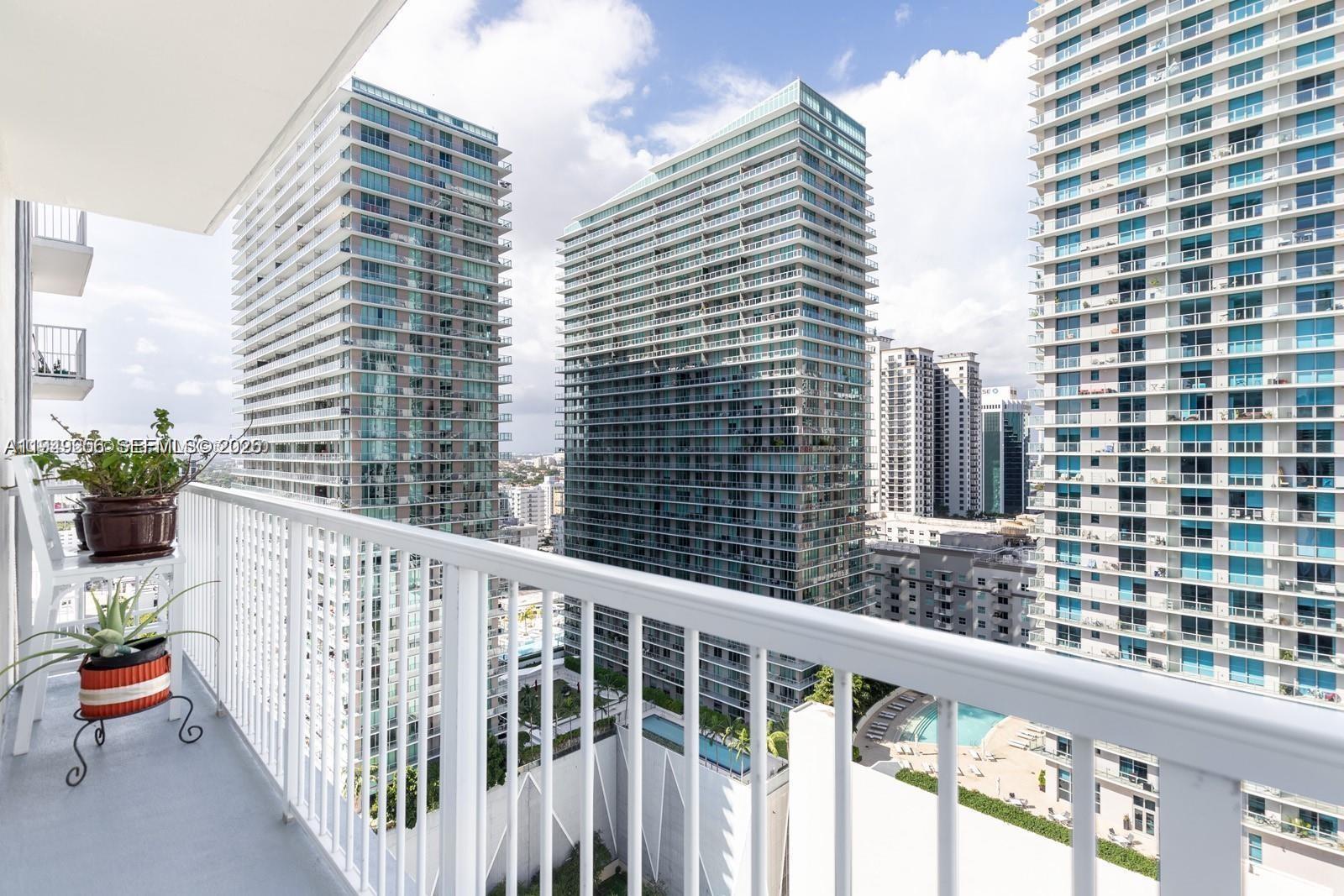 image Vue at Brickell11