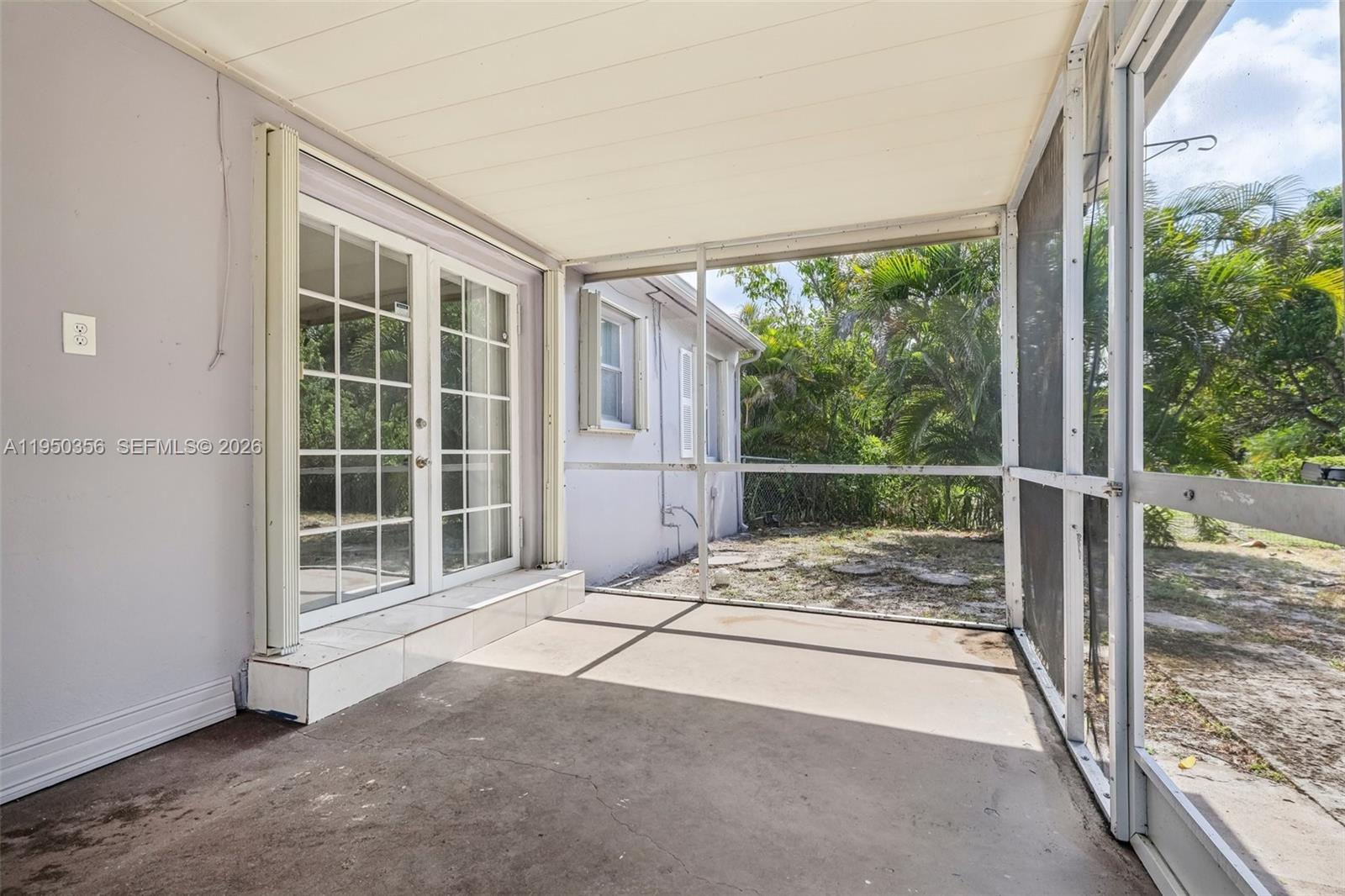 1531 N 17th Ave N Lake Worth, FL 33460