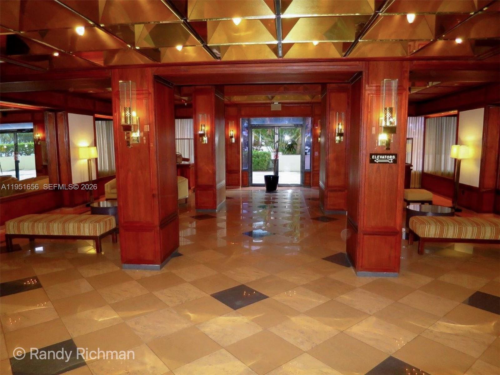 image Charter Club27