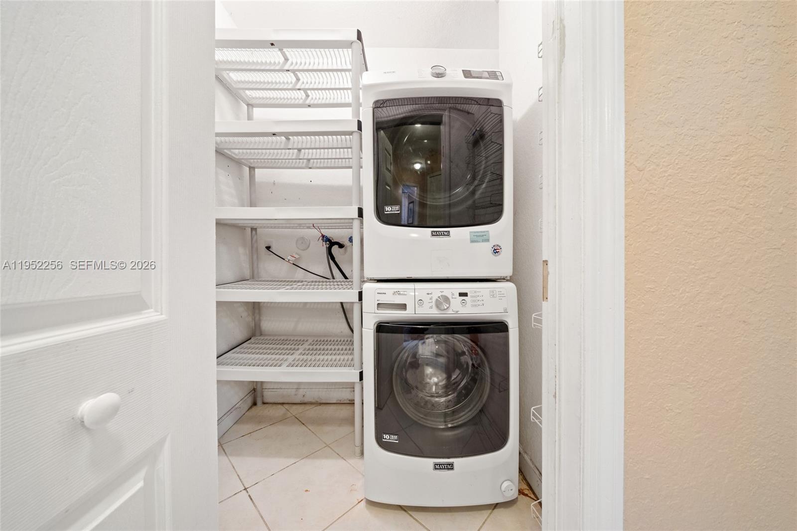 5902 SW 166th Ct Miami, FL 33193