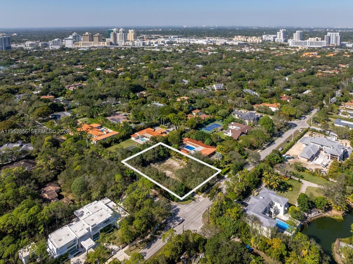 9790 SW 67th Ave Pinecrest, FL 33156