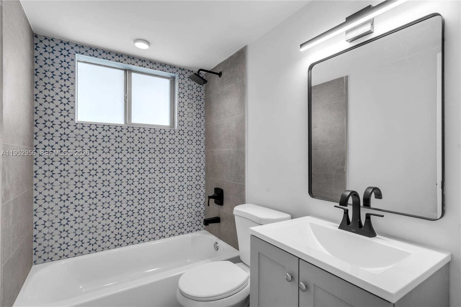 560 NE 63rd St Miami, FL 33138