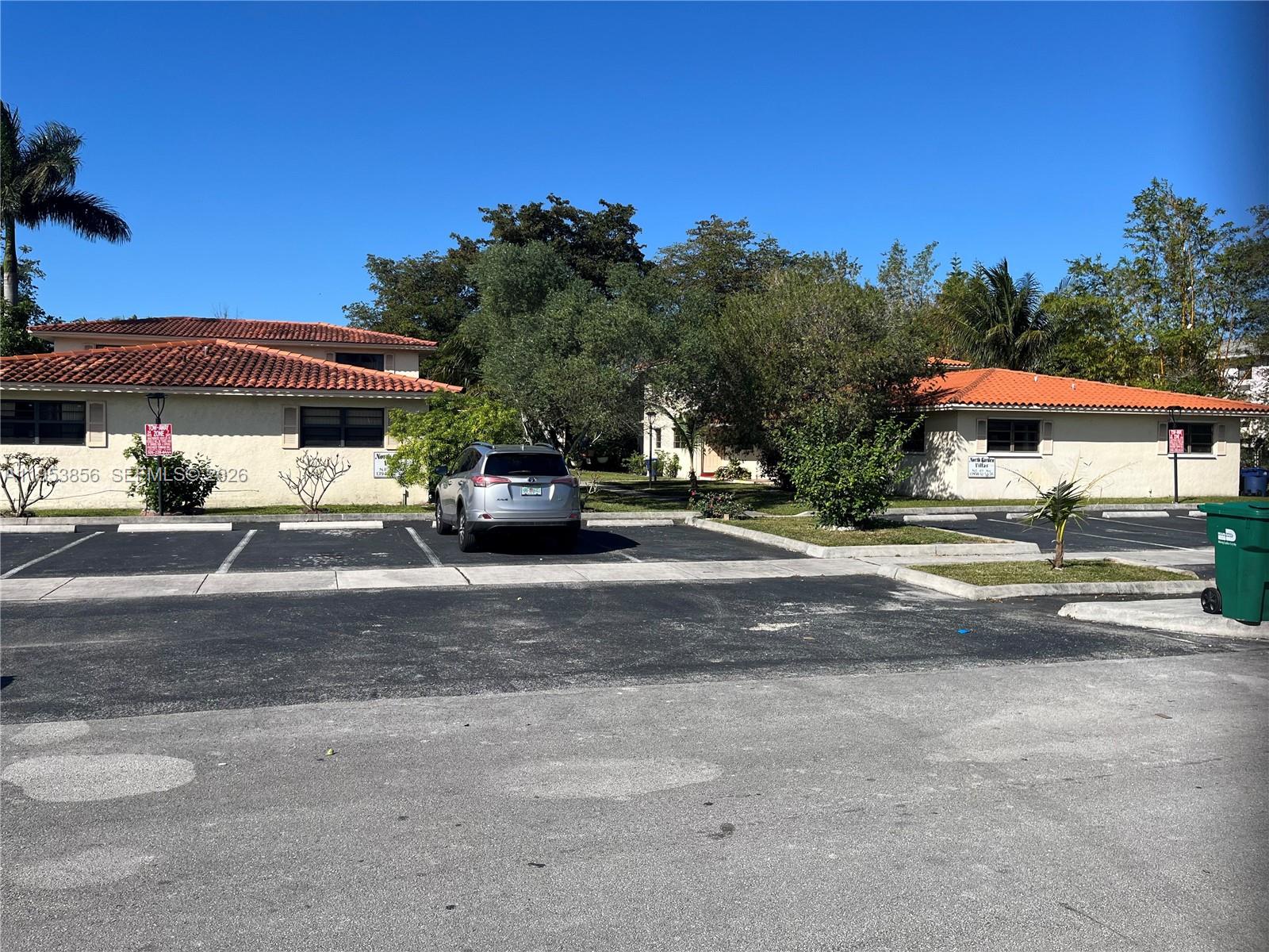 13942 NE 4th Ave #B B