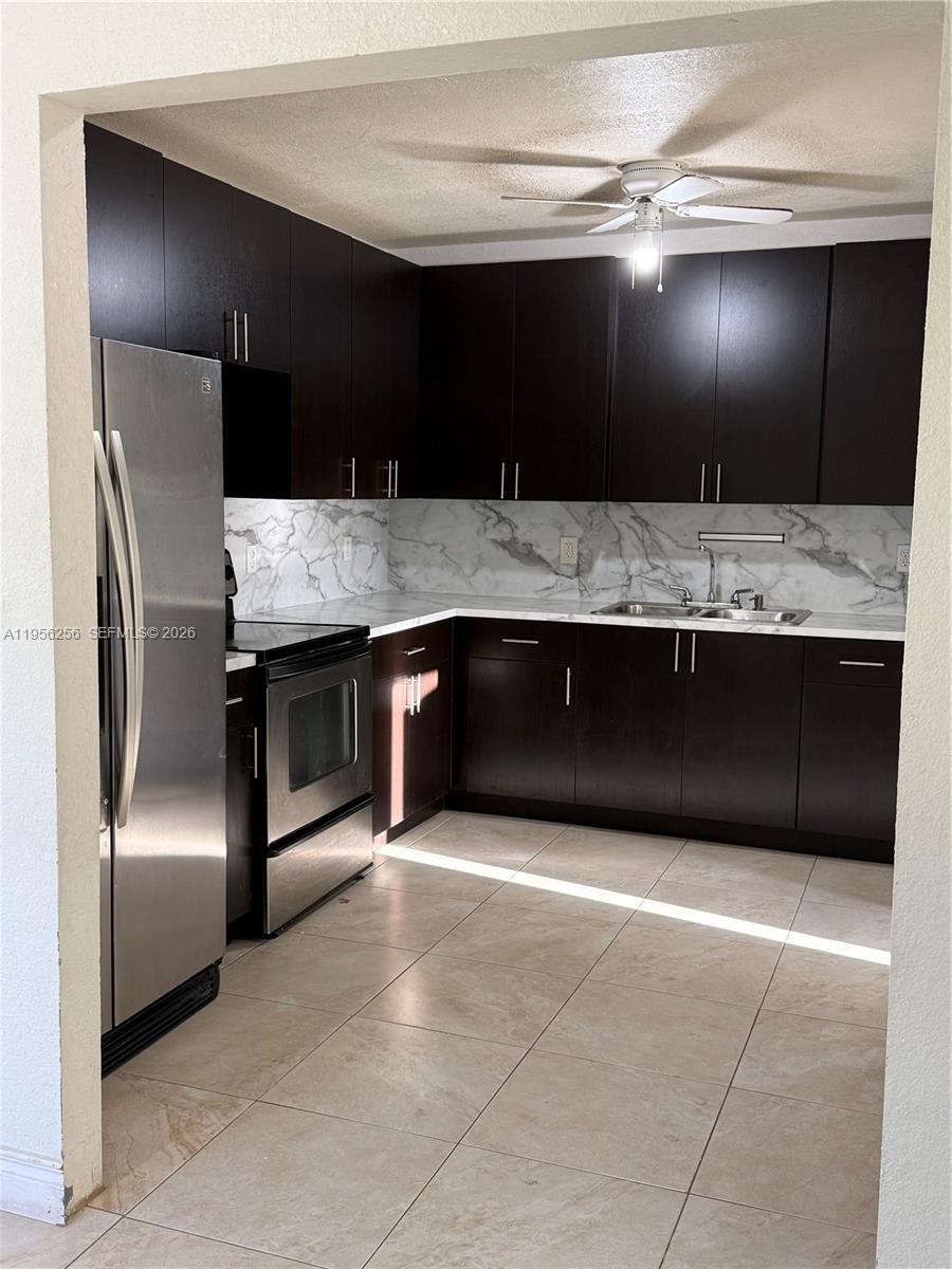 14680 Tyler St Miami, FL 33176