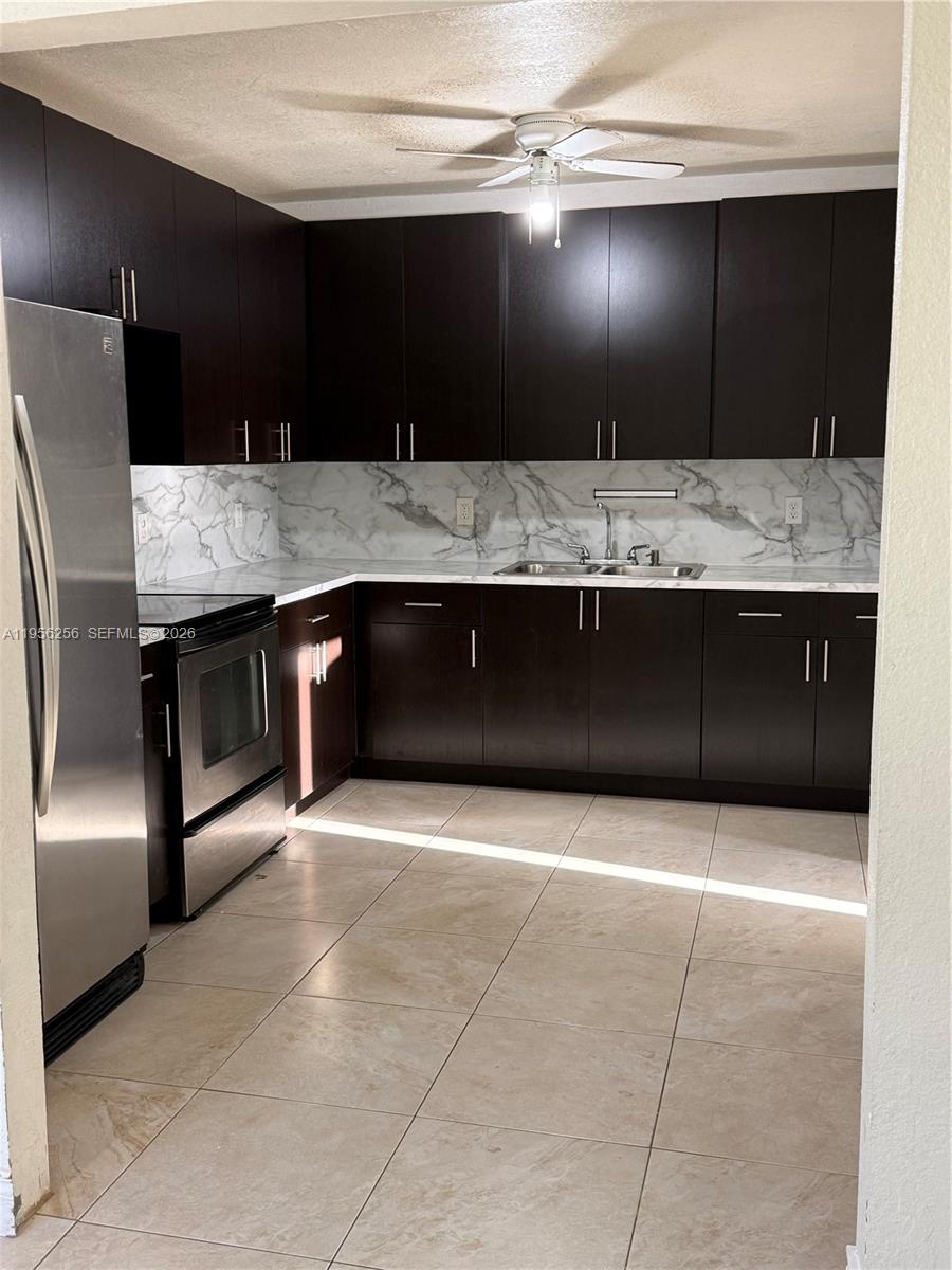 14680 Tyler St Miami, FL 33176