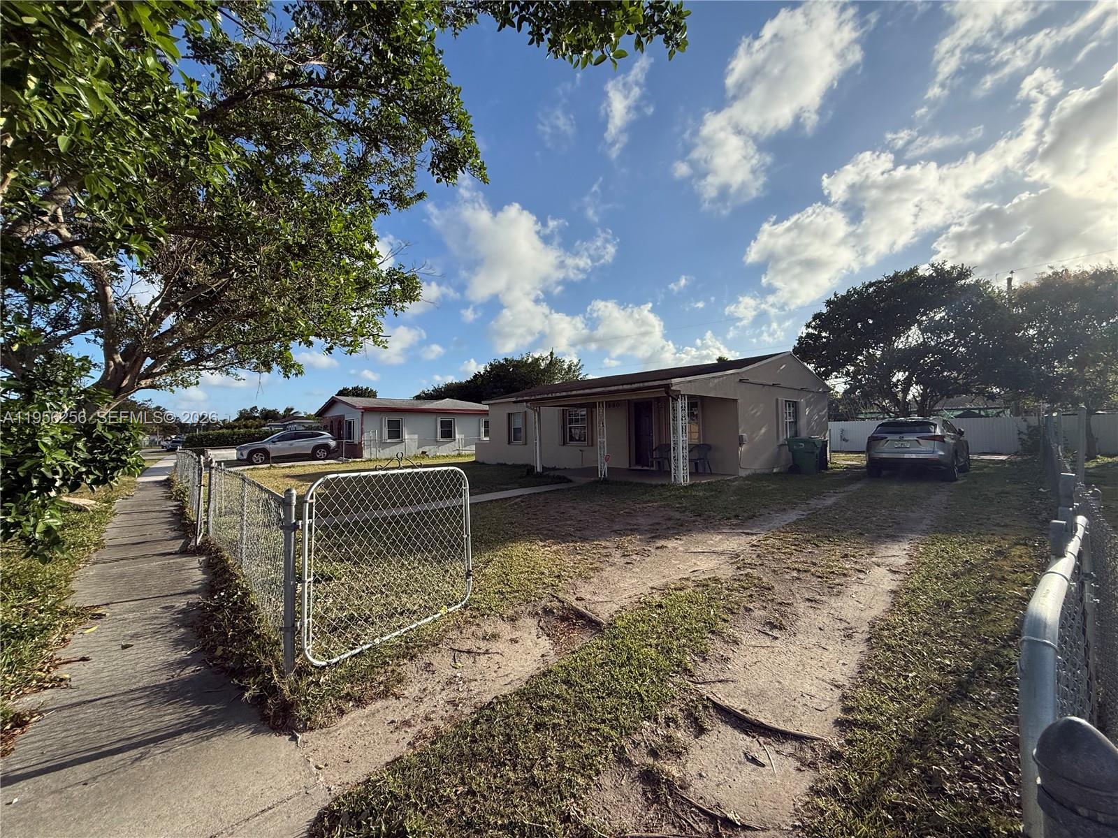 14680 Tyler St Miami, FL 33176