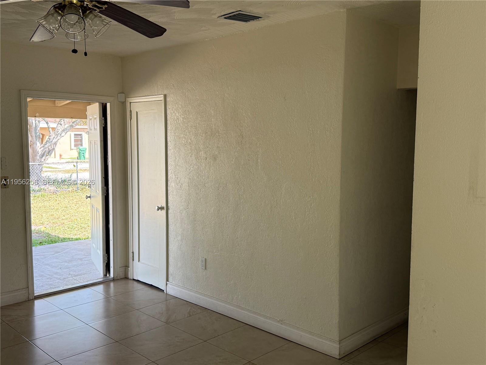 14680 Tyler St Miami, FL 33176