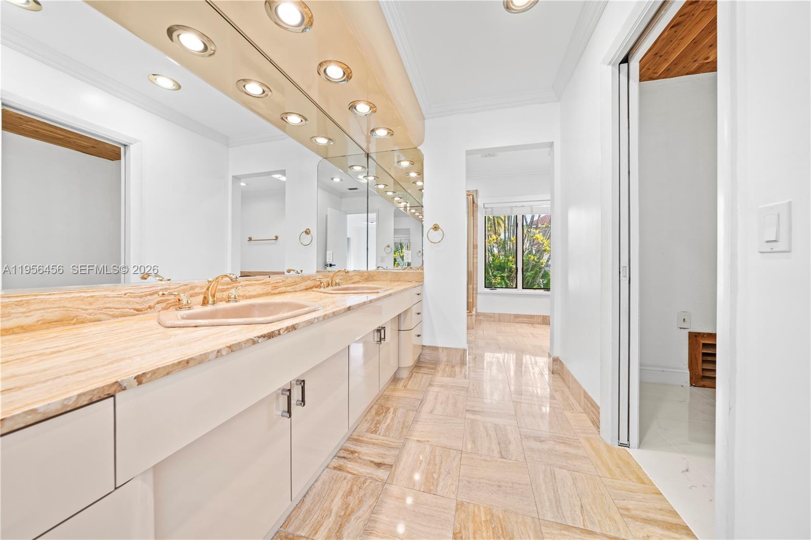 405 Bontona Ave Fort Lauderdale, FL 33301