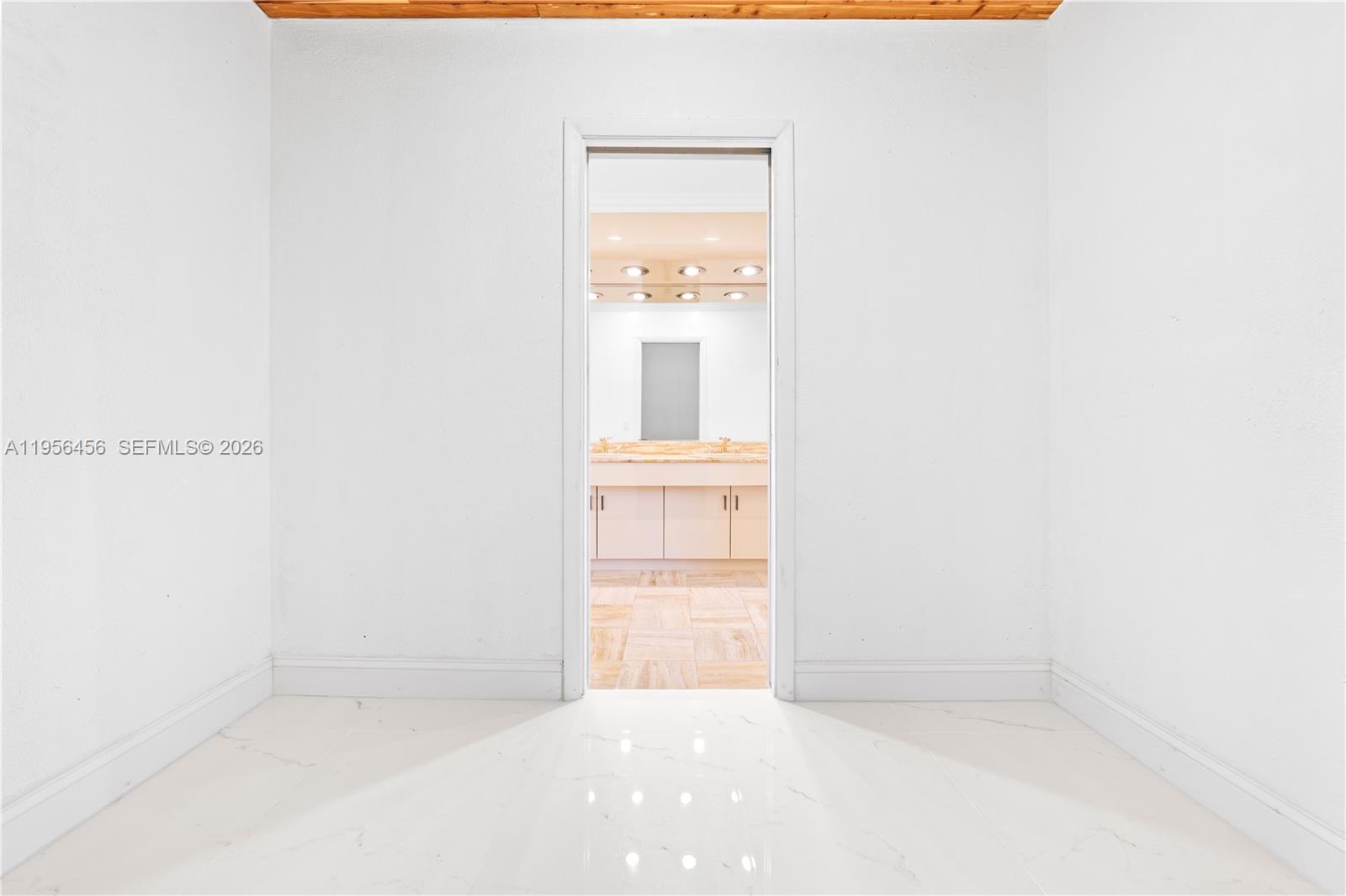 405 Bontona Ave Fort Lauderdale, FL 33301