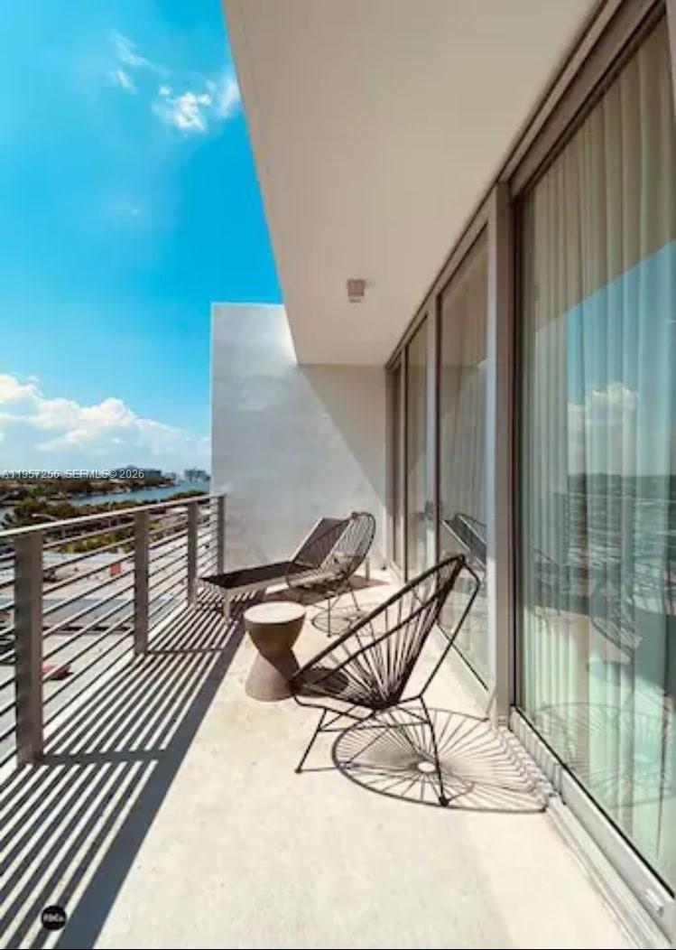 6080 Collins Ave #PH09 Miami Beach, FL 33140