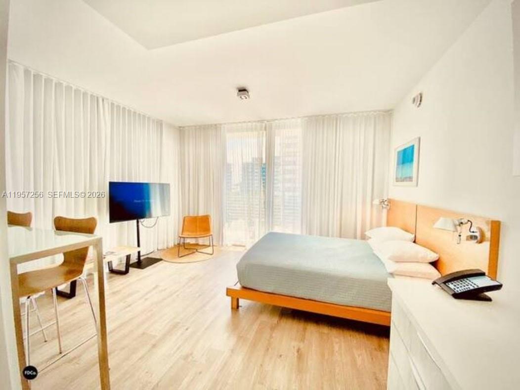 6080 Collins Ave #PH09 Miami Beach, FL 33140