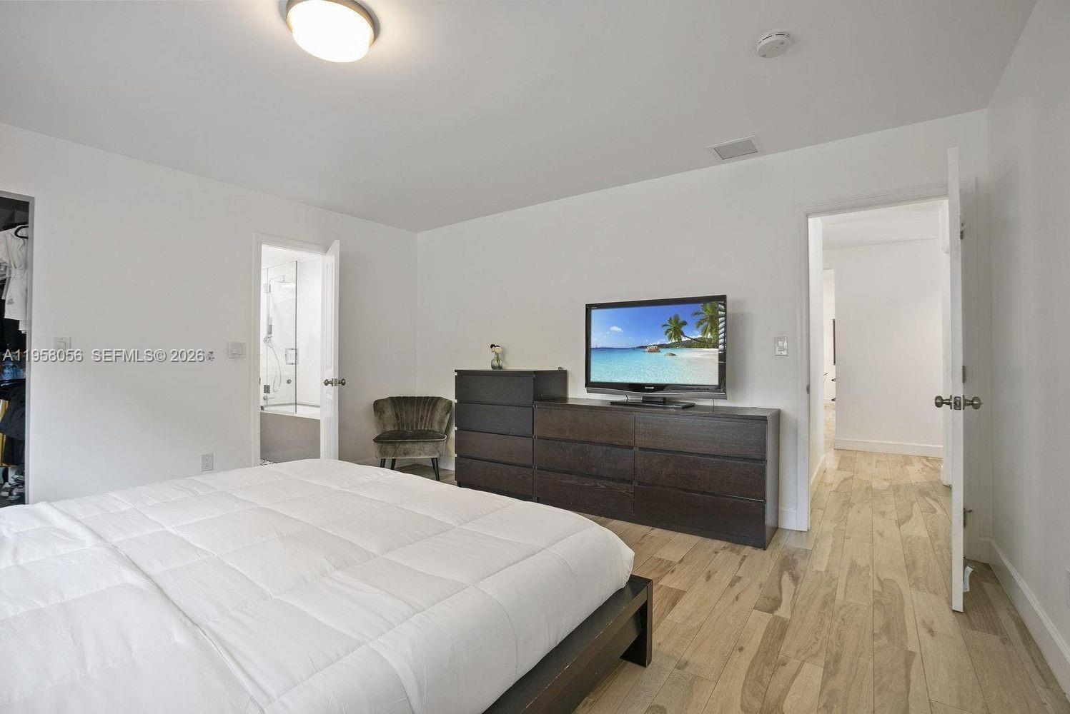 8705 SW 176th St Palmetto Bay, FL 33157