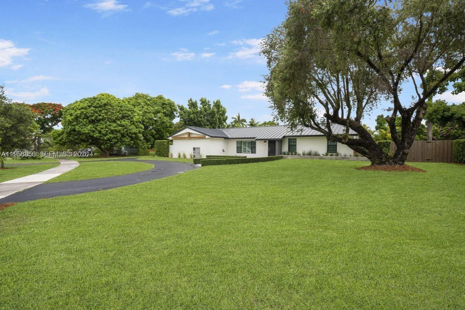 8705 SW 176th St Palmetto Bay, FL 33157