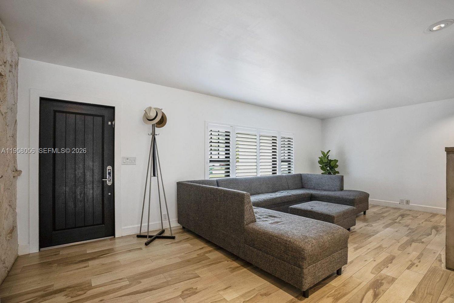 8705 SW 176th St Palmetto Bay, FL 33157