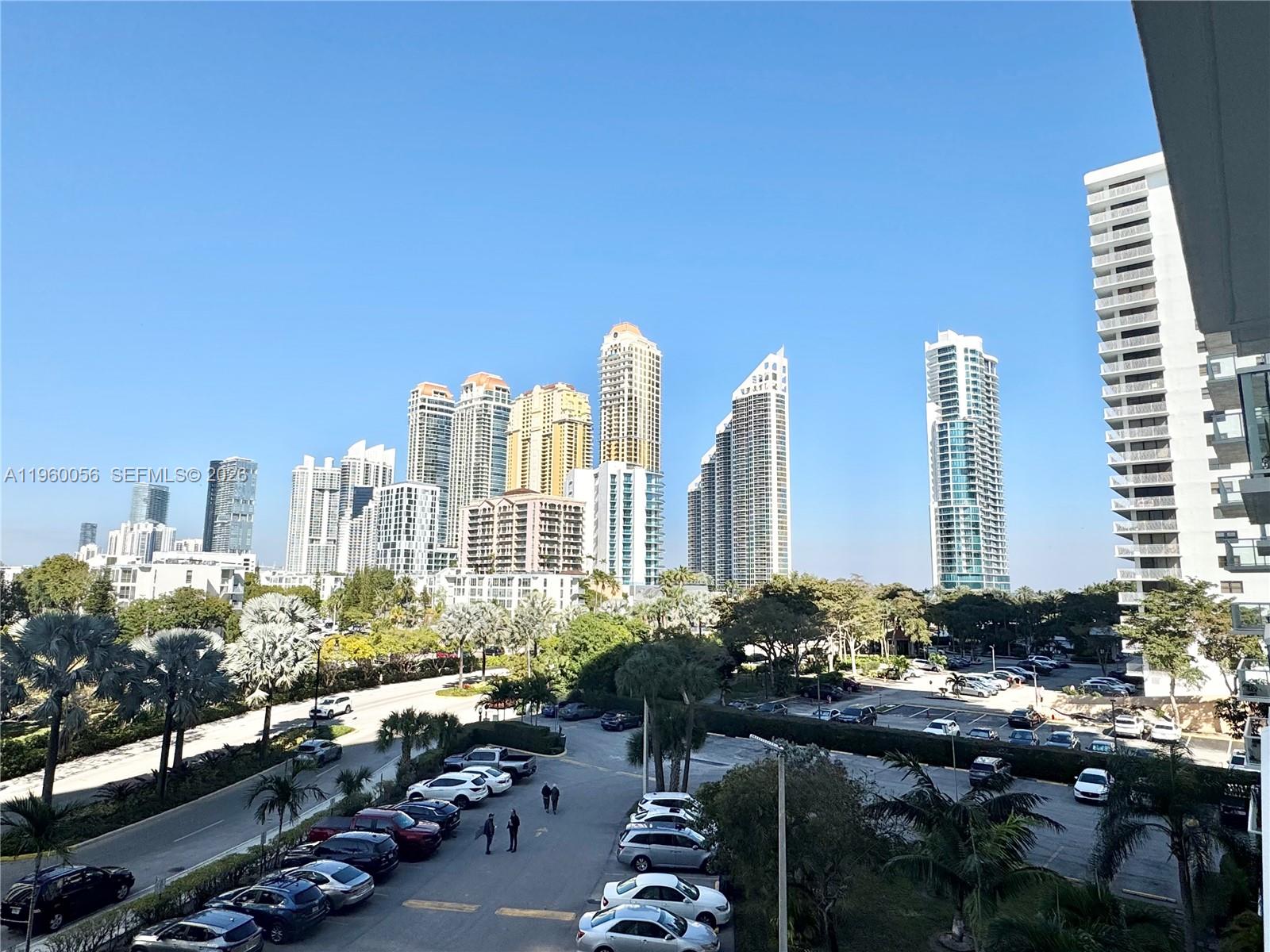 image Winston Towers 30040