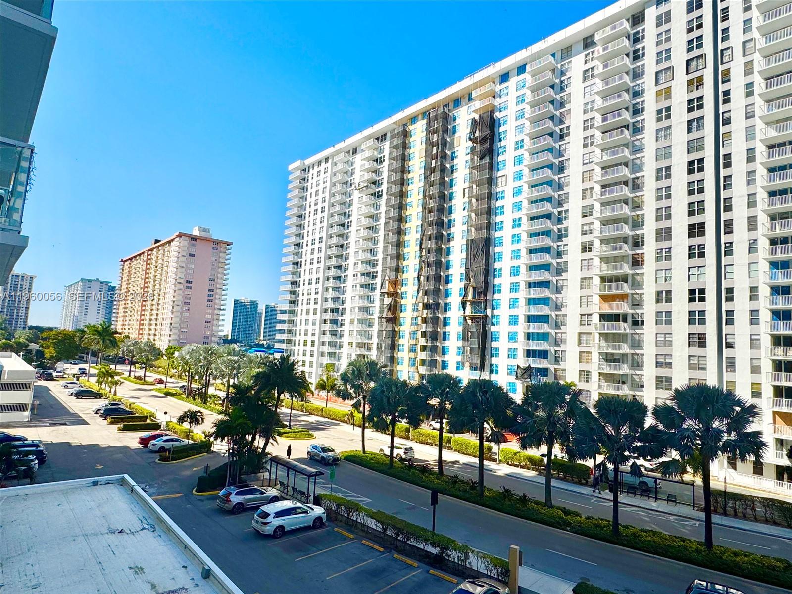 image Winston Towers 30041