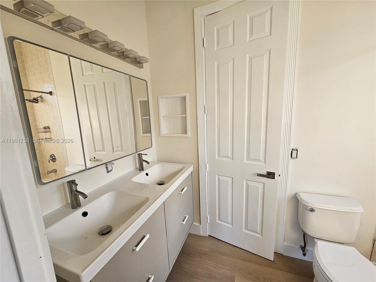 7996 SW 195th St Cutler Bay, FL 33157