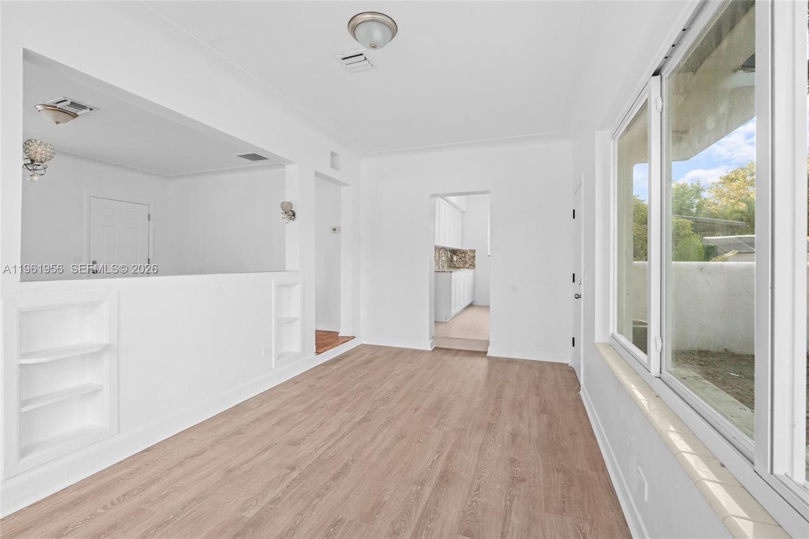 201 S Biscayne Riv Dr Miami, FL 33169