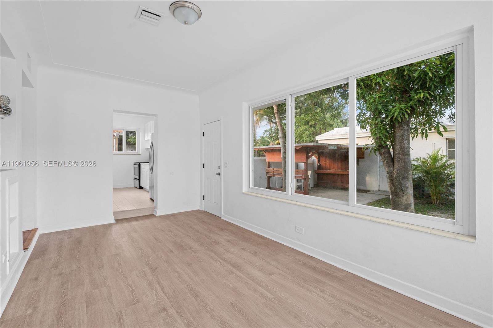 201 S Biscayne Riv Dr Miami, FL 33169