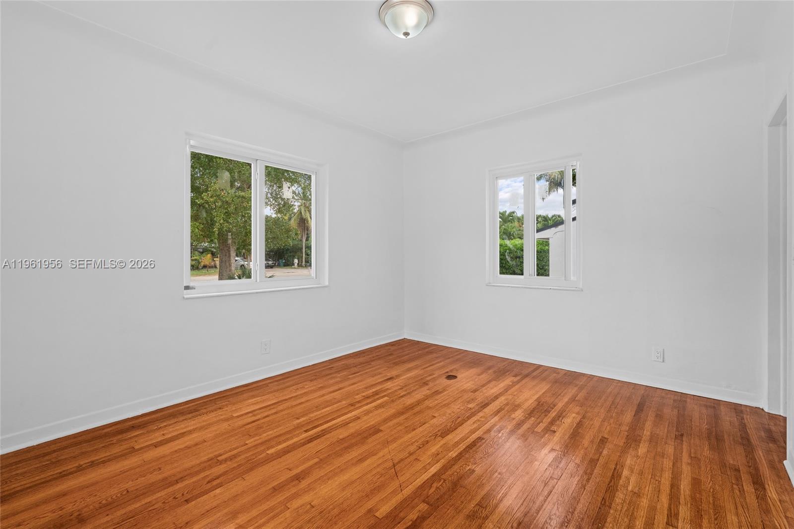 201 S Biscayne Riv Dr Miami, FL 33169