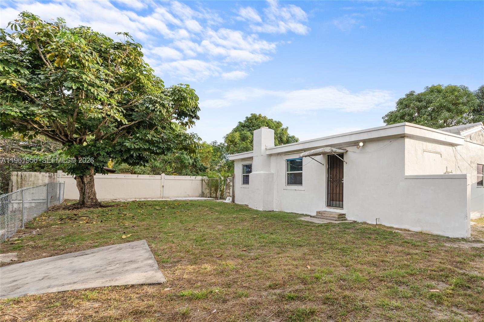 201 S Biscayne Riv Dr Miami, FL 33169