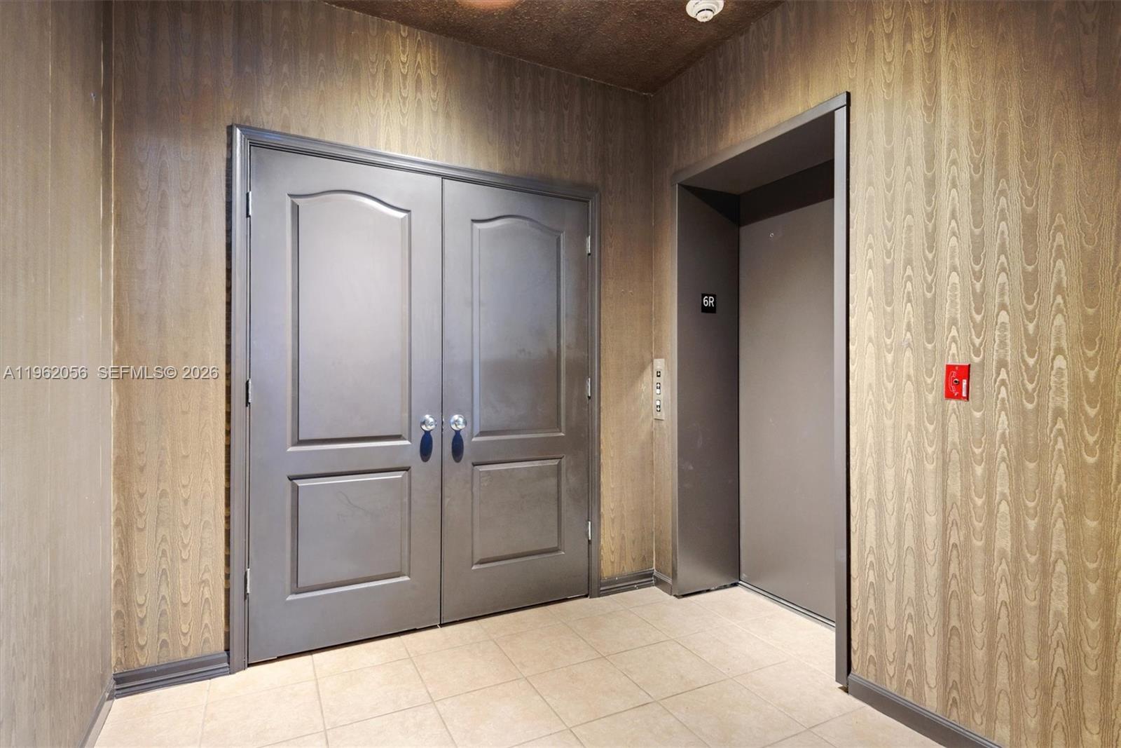 Undisclosed Address Hollywood, FL 33019