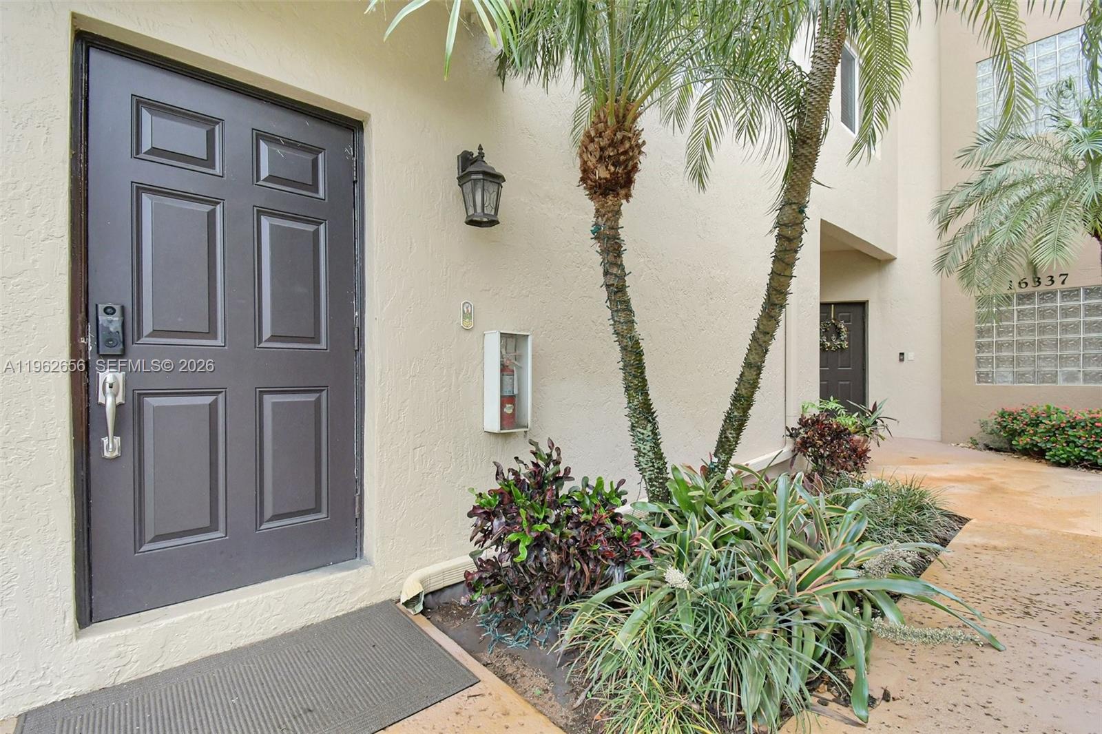 16339 Malibu Dr #22 Weston, FL 33326