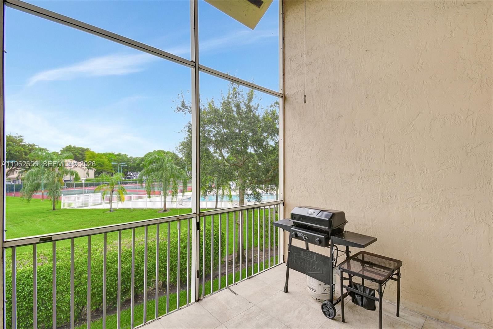 16339 Malibu Dr #22 Weston, FL 33326