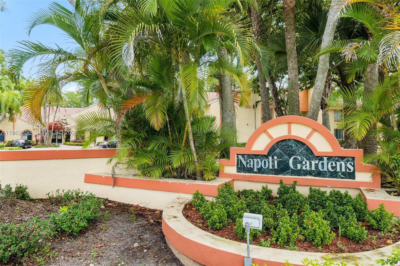 1208 Coral Clb Dr #1208 Coral Springs, FL 33071