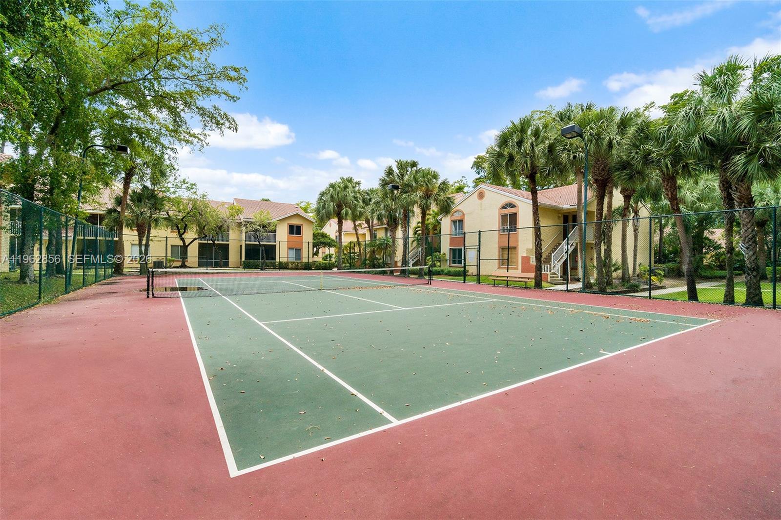 1208 Coral Clb Dr #1208 Coral Springs, FL 33071