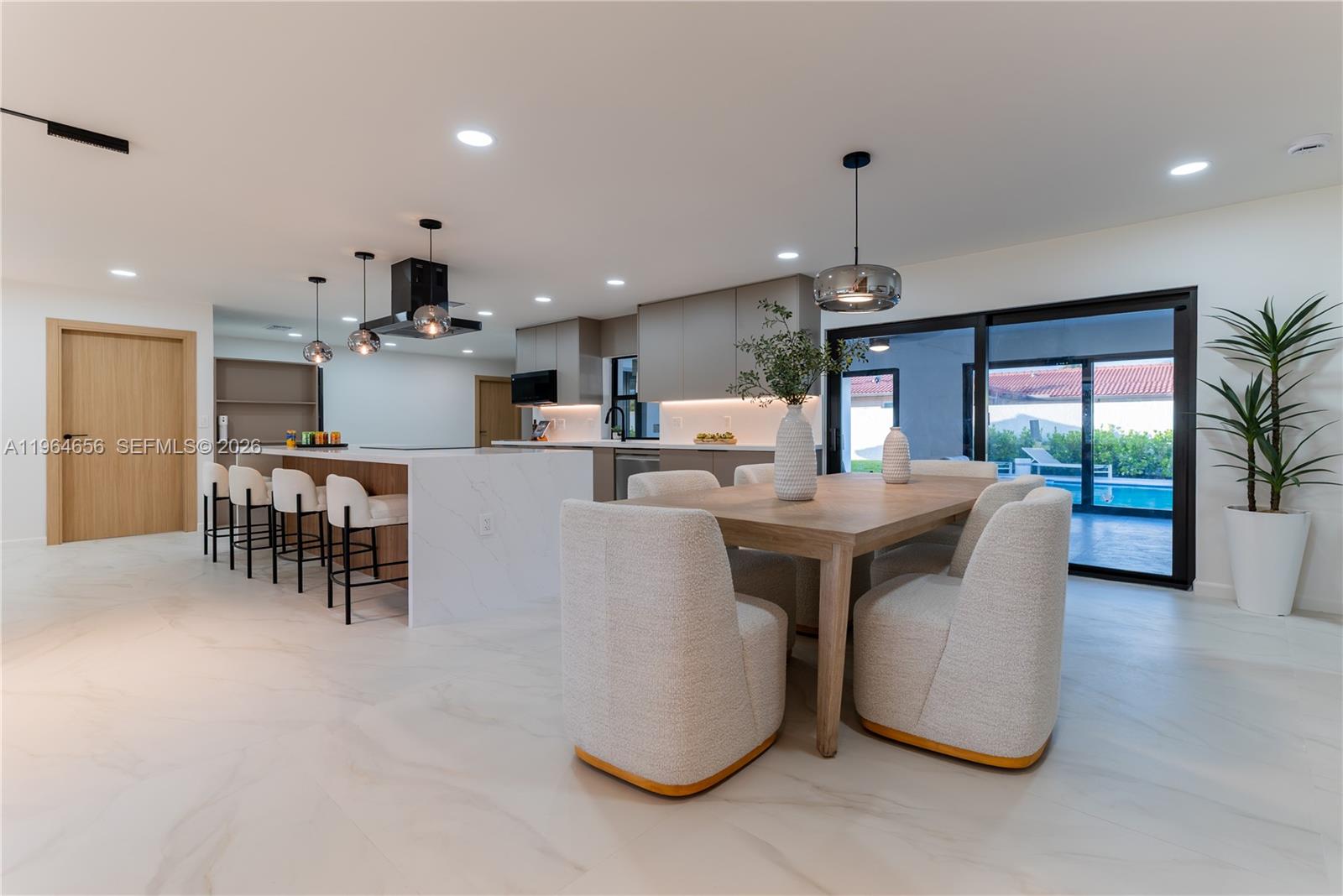 2415 NE 35th Dr Fort Lauderdale, FL 33308