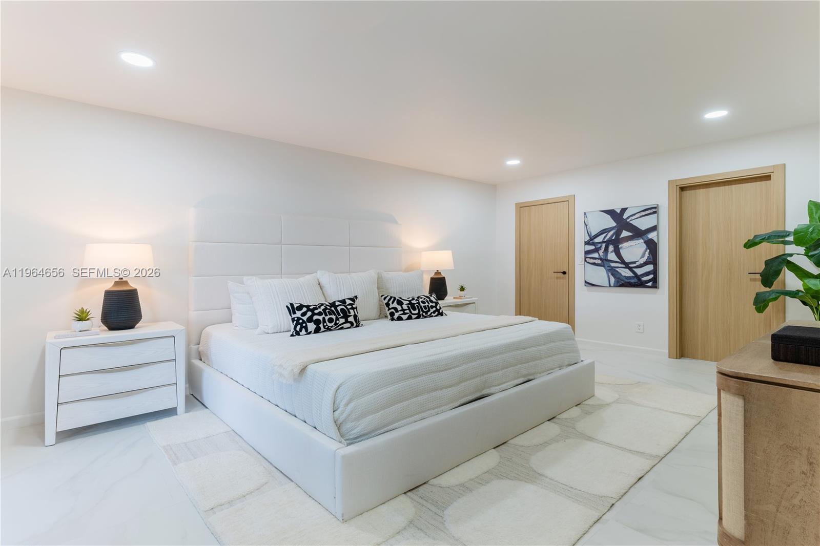 2415 NE 35th Dr Fort Lauderdale, FL 33308