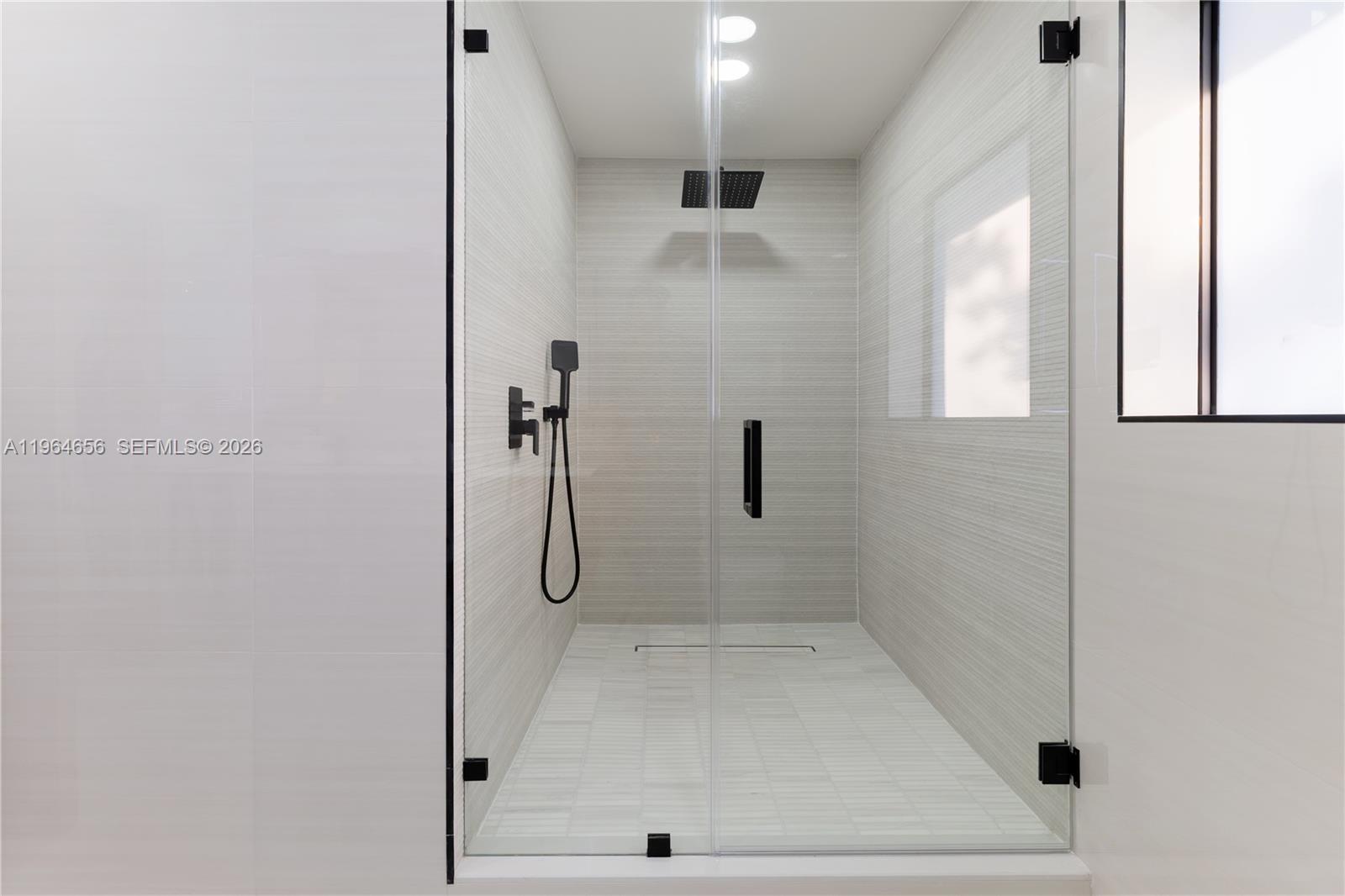 2415 NE 35th Dr Fort Lauderdale, FL 33308