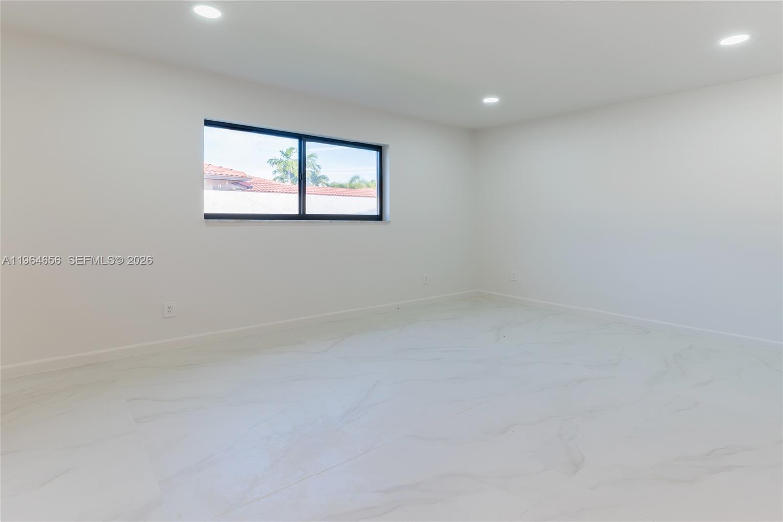 2415 NE 35th Dr Fort Lauderdale, FL 33308