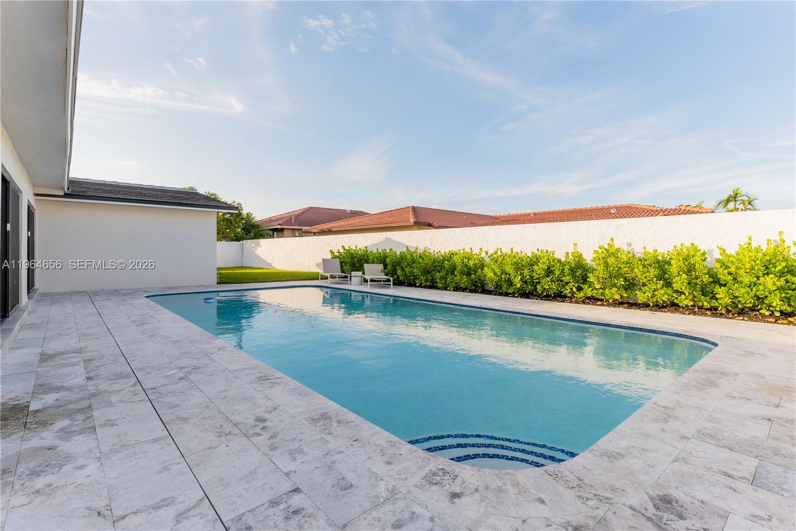 2415 NE 35th Dr Fort Lauderdale, FL 33308