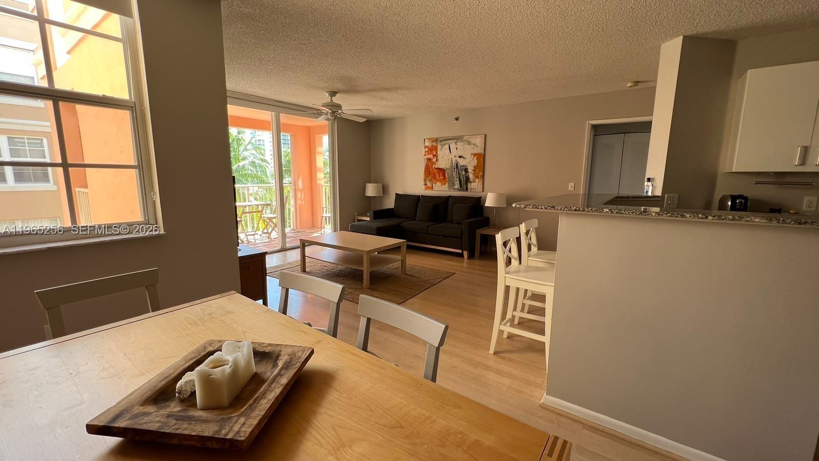 19801 E Country Clb Dr #4504