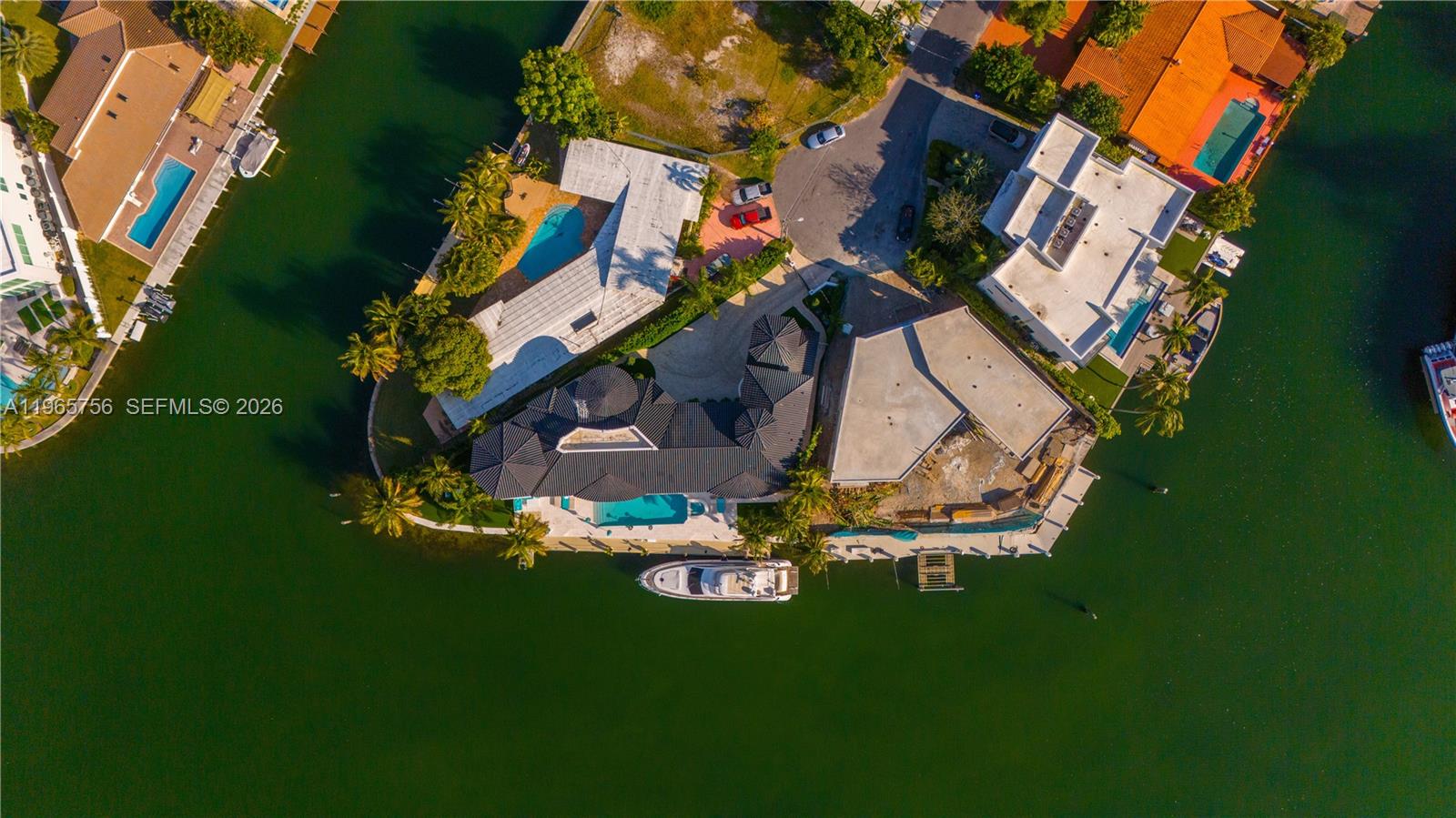 16479 NE 30th Ave North Miami Beach, FL 33160