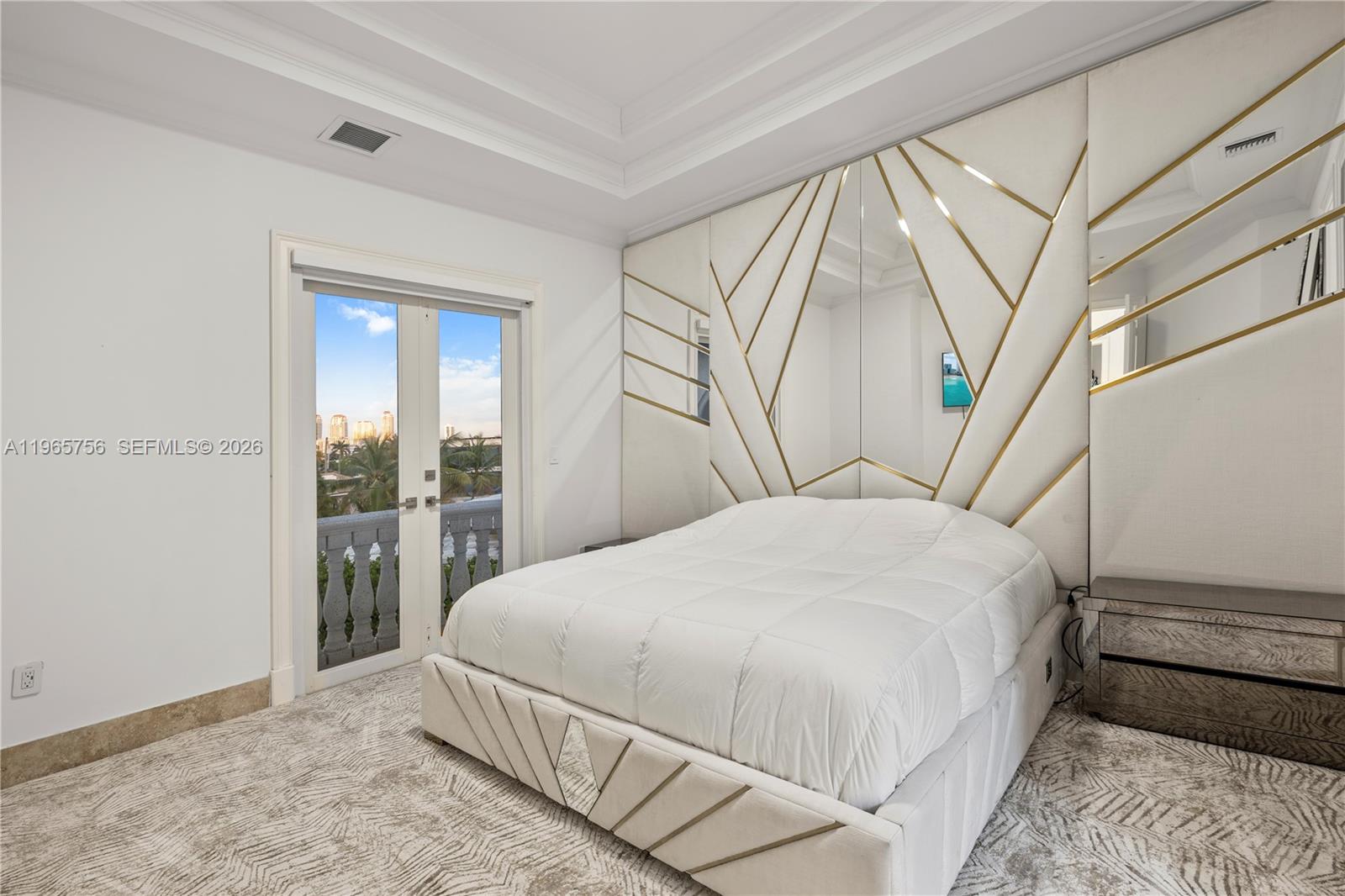 16479 NE 30th Ave North Miami Beach, FL 33160