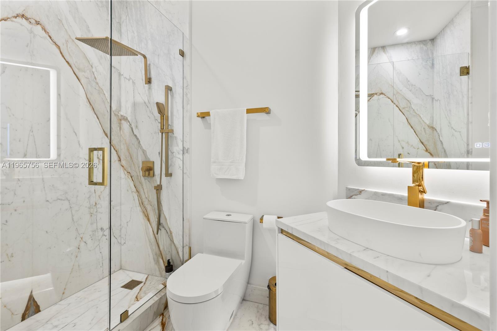 16479 NE 30th Ave North Miami Beach, FL 33160