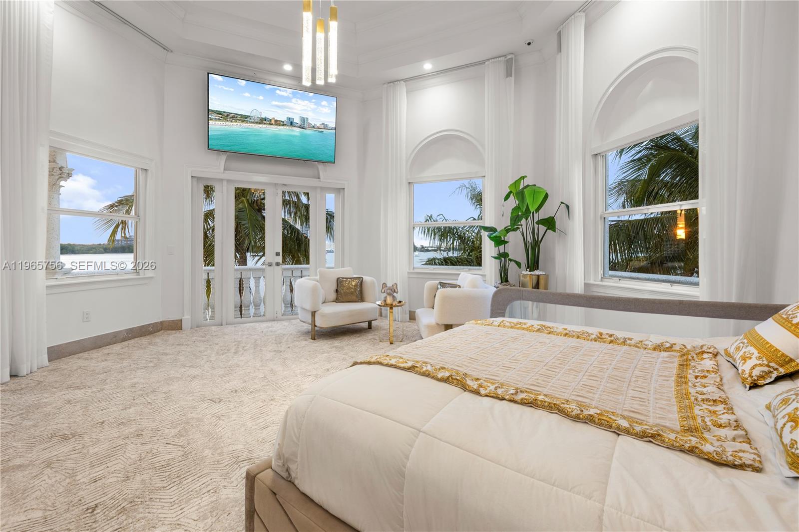 16479 NE 30th Ave North Miami Beach, FL 33160