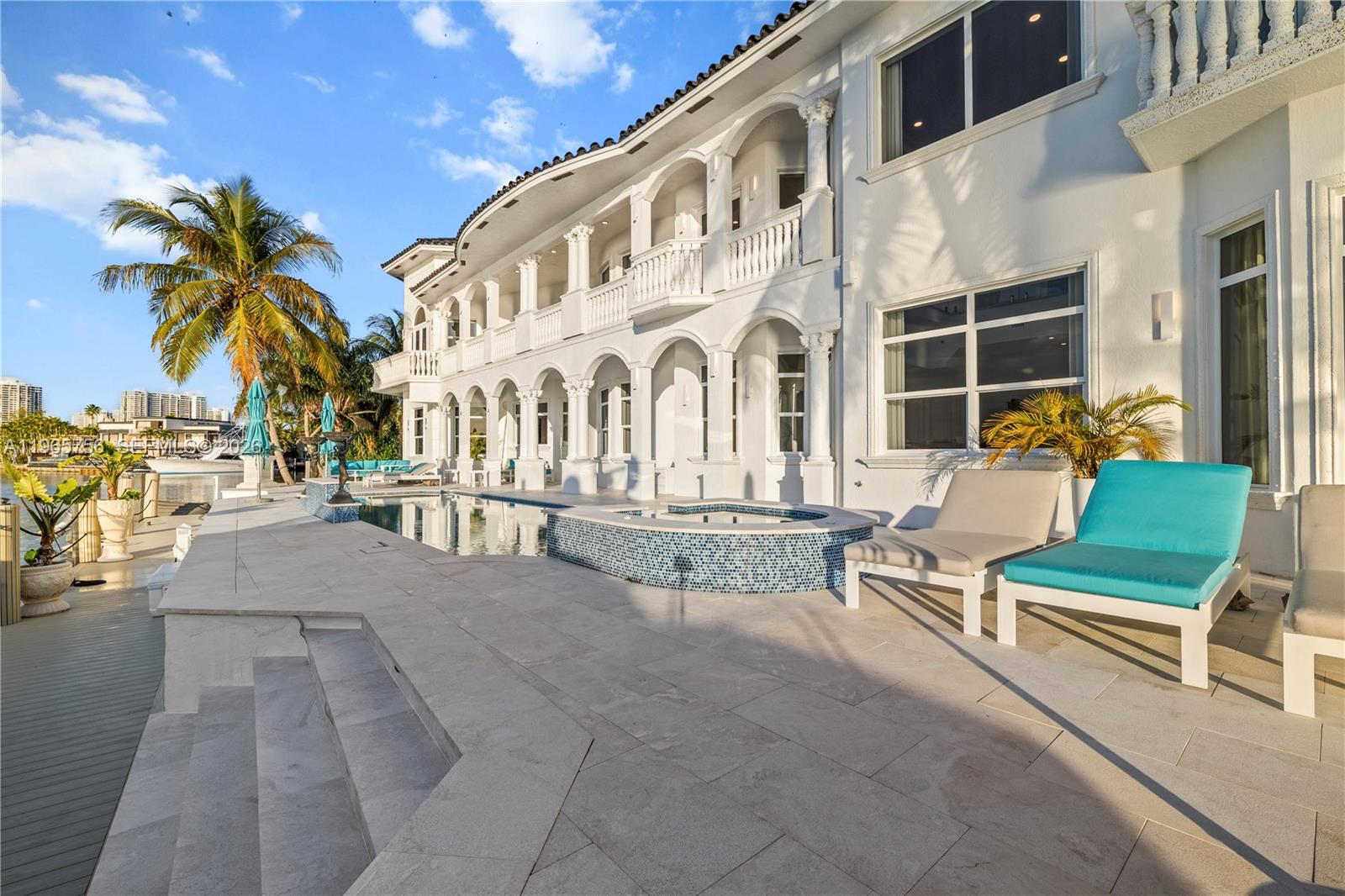 16479 NE 30th Ave North Miami Beach, FL 33160