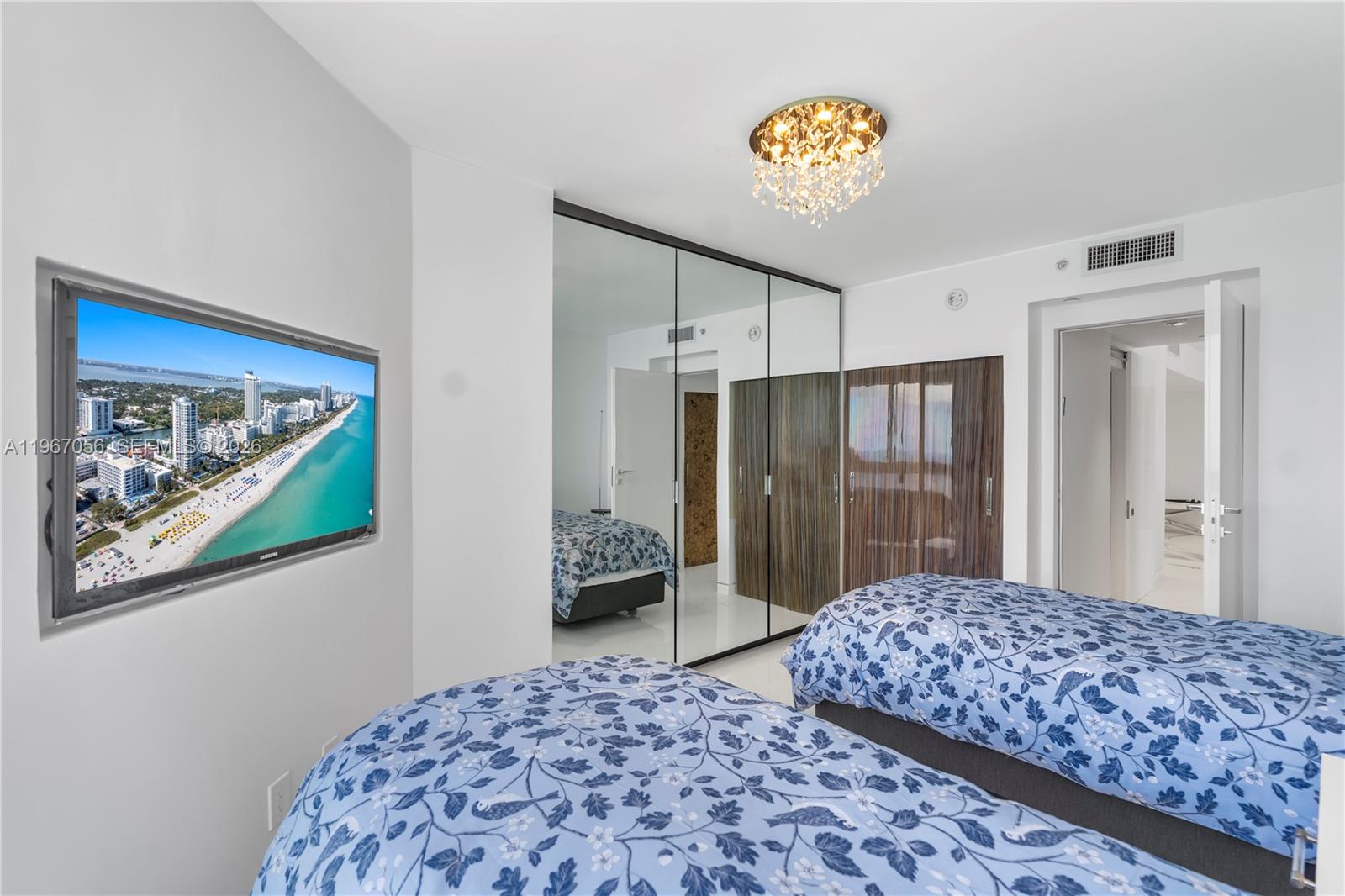 image Blue Diamond17