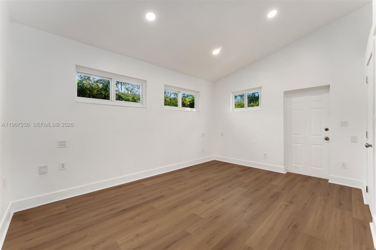 7031 SW 63rd Ct South Miami, FL 33143