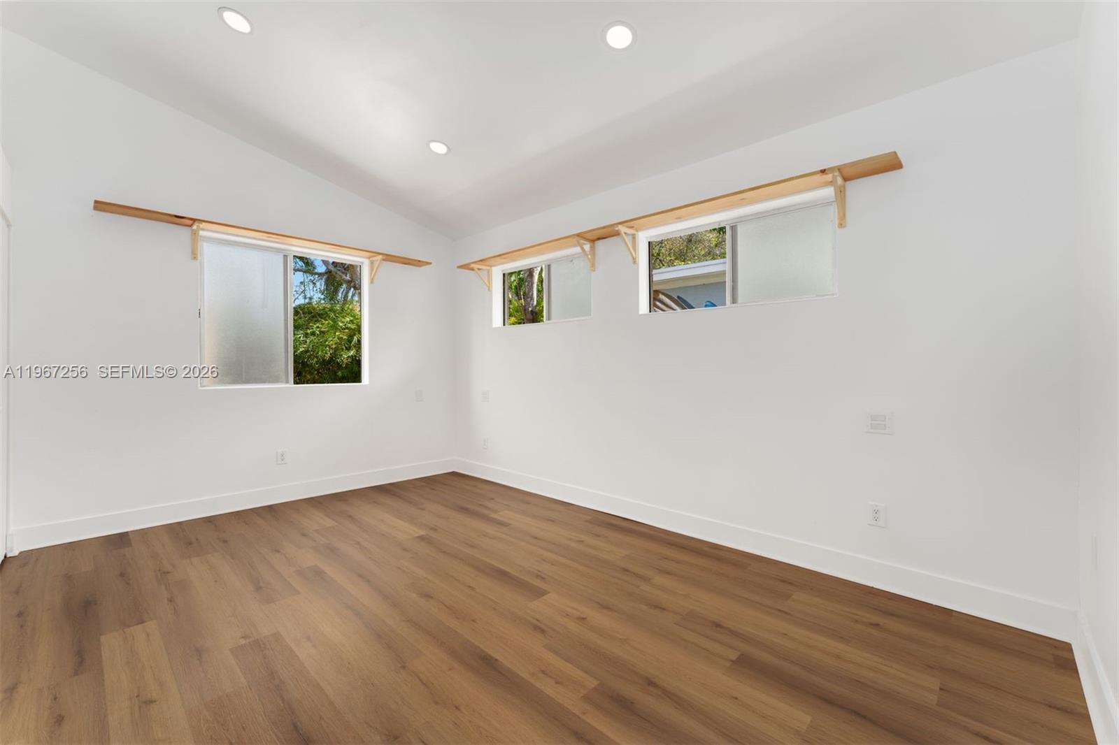 7031 SW 63rd Ct South Miami, FL 33143