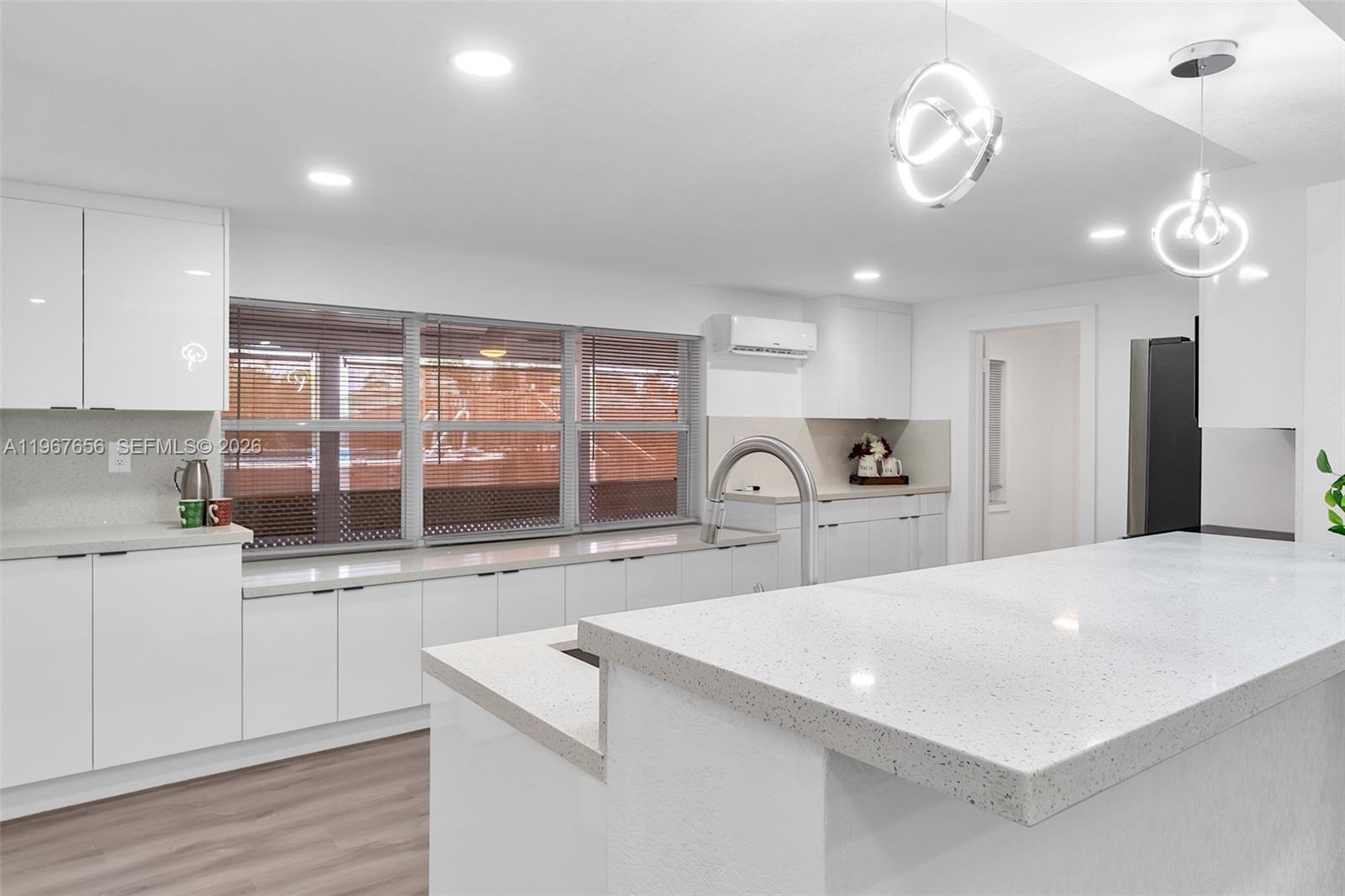 658 SW 1st Ct Boynton Beach, FL 33426