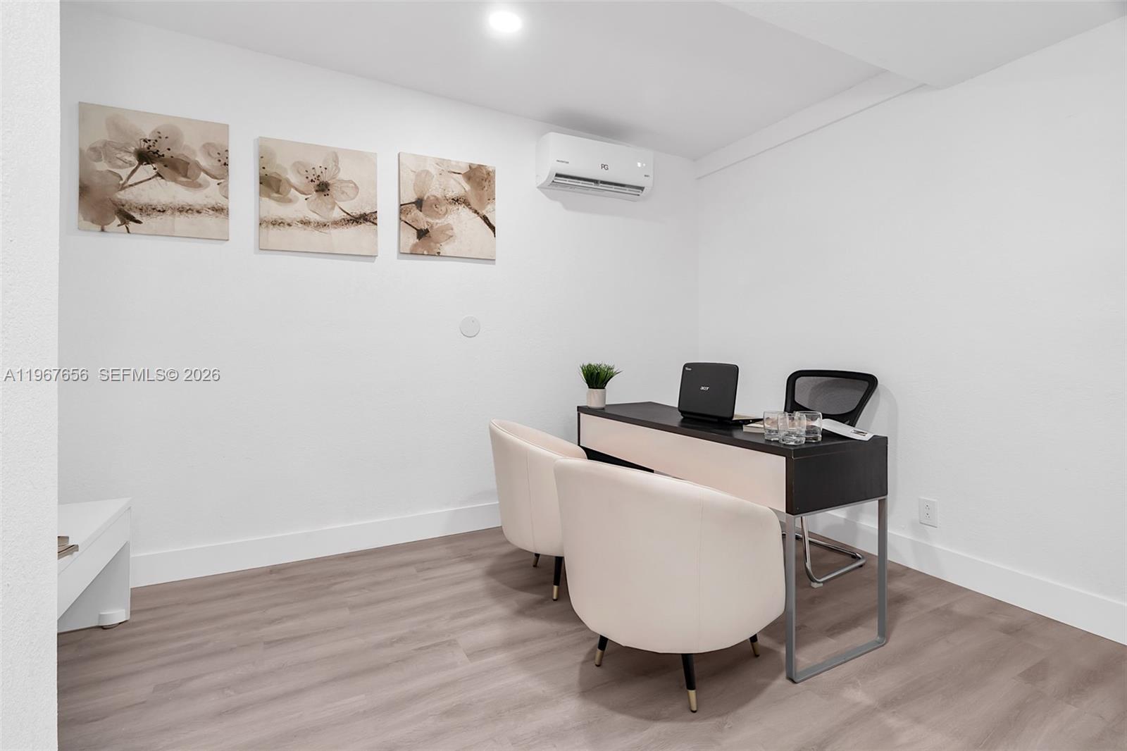 658 SW 1st Ct Boynton Beach, FL 33426