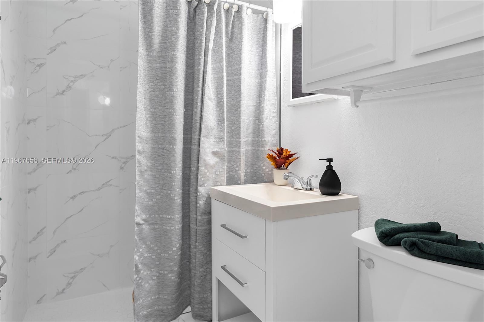 658 SW 1st Ct Boynton Beach, FL 33426