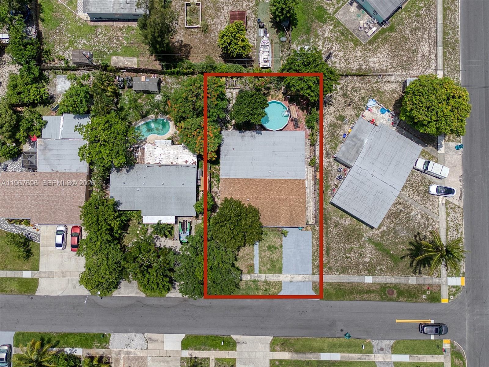 658 SW 1st Ct Boynton Beach, FL 33426