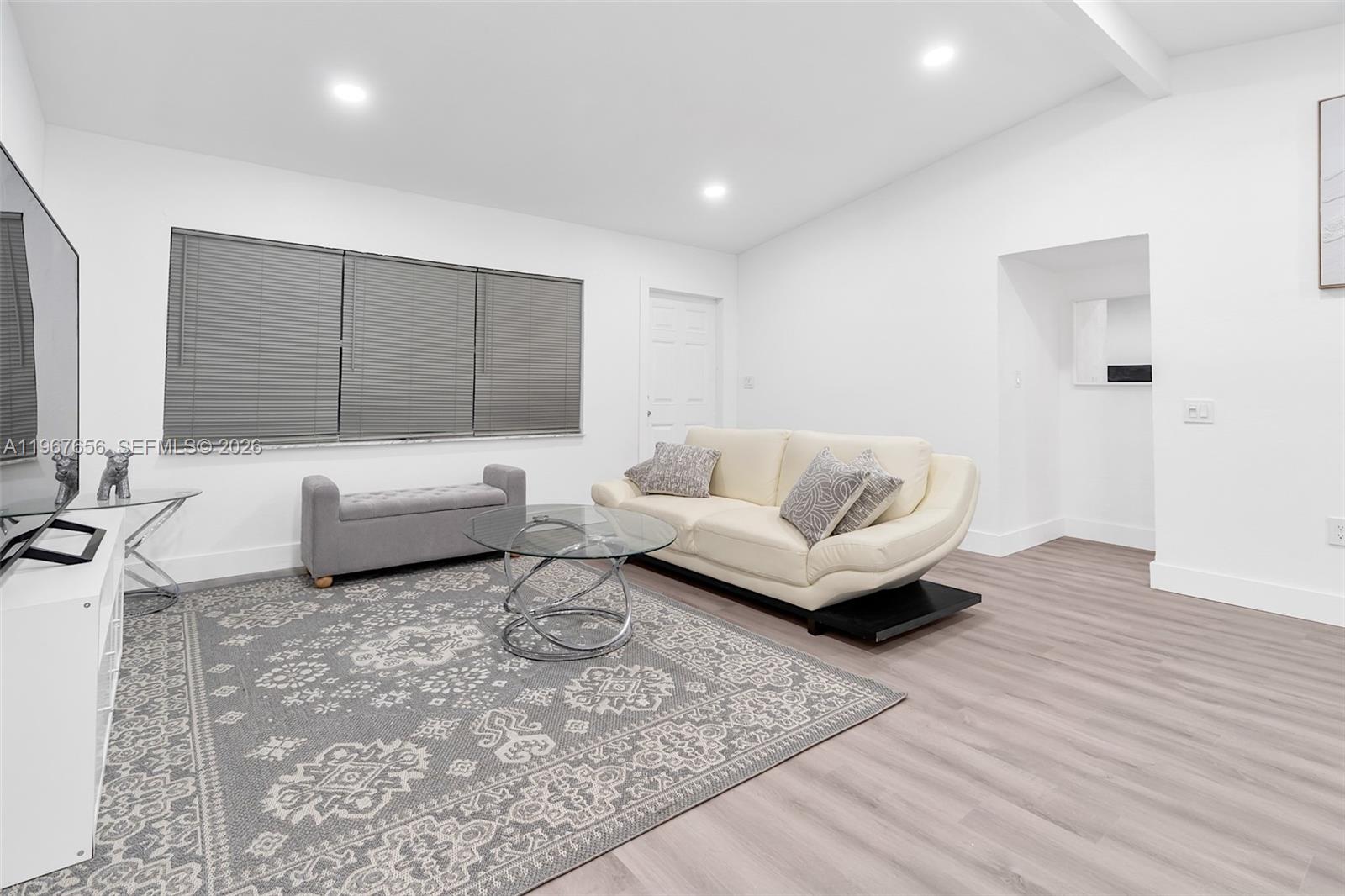 658 SW 1st Ct Boynton Beach, FL 33426