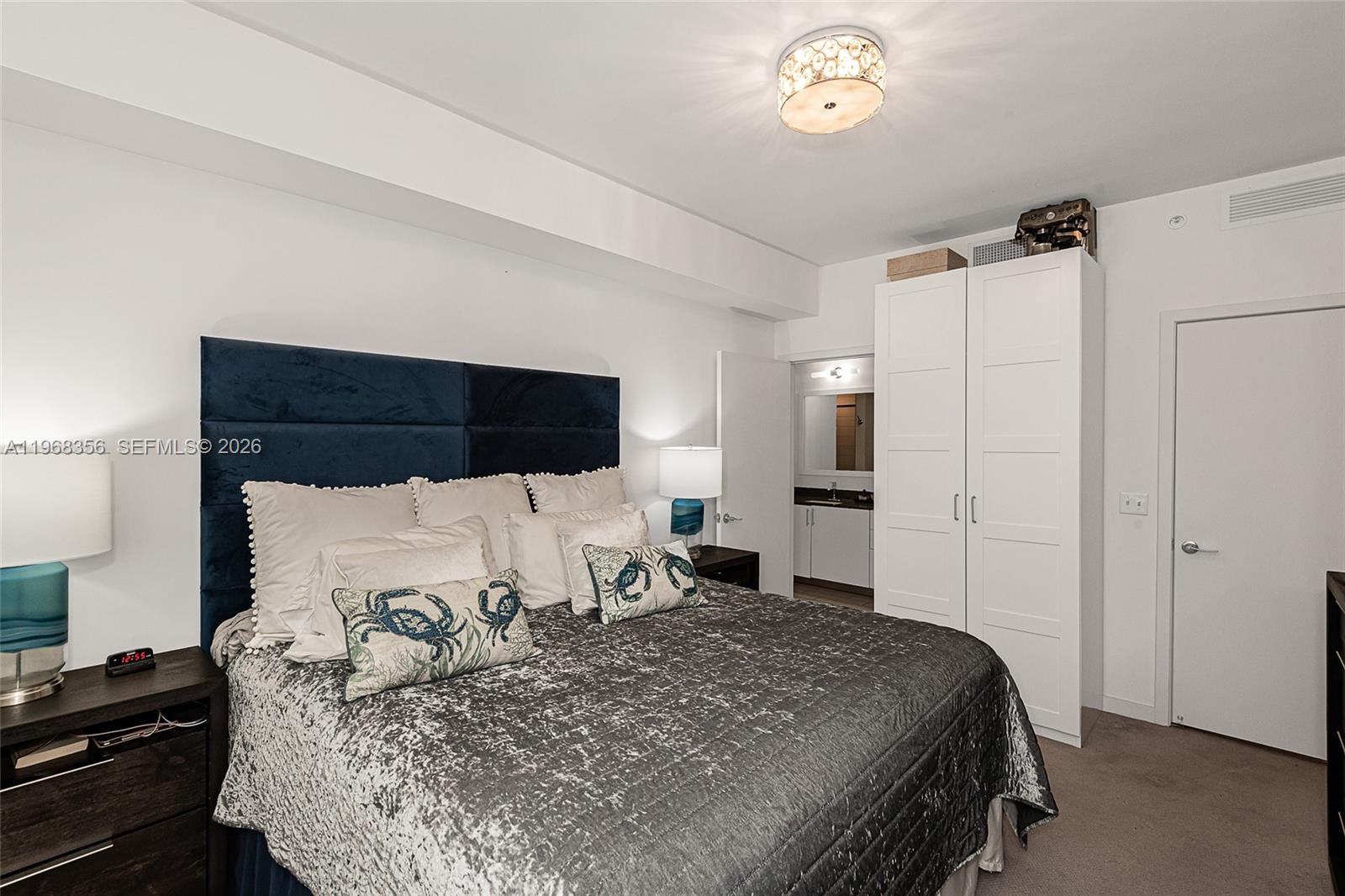 999 SW 1st Ave #3215 Miami, FL 33130